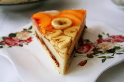 İrmikli Meyveli Pasta