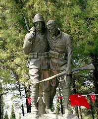 Bir Bayrak Rüzgâr Bekliyor