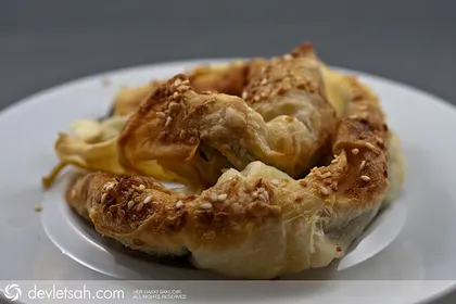ıspanaklı Yoğurtlu Börek