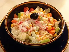 Yoğurtlu Salata