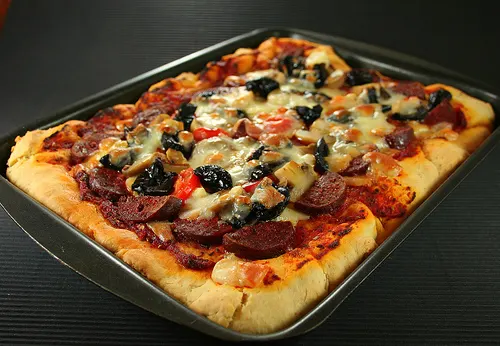 Mayasız Hamurdan Pizza