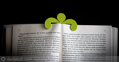 Küçük Kitap Tutucu