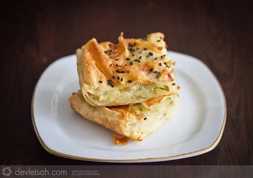 Patatesli Labneli Börek