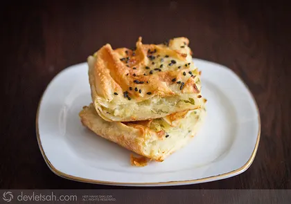 Patatesli Labneli Börek