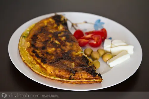 Makarnalı Omlet