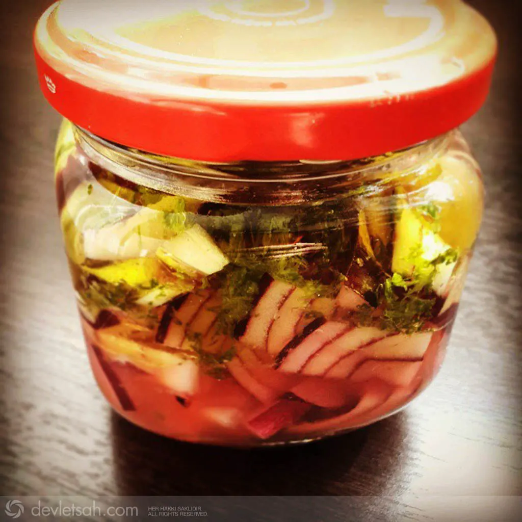 Soğanlı Salata Sosu